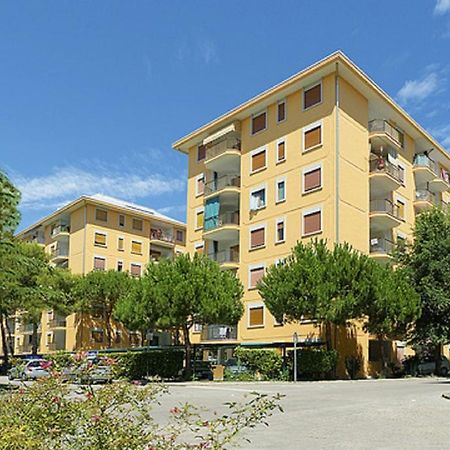 Residence Giuliana Bibione Bagian luar foto