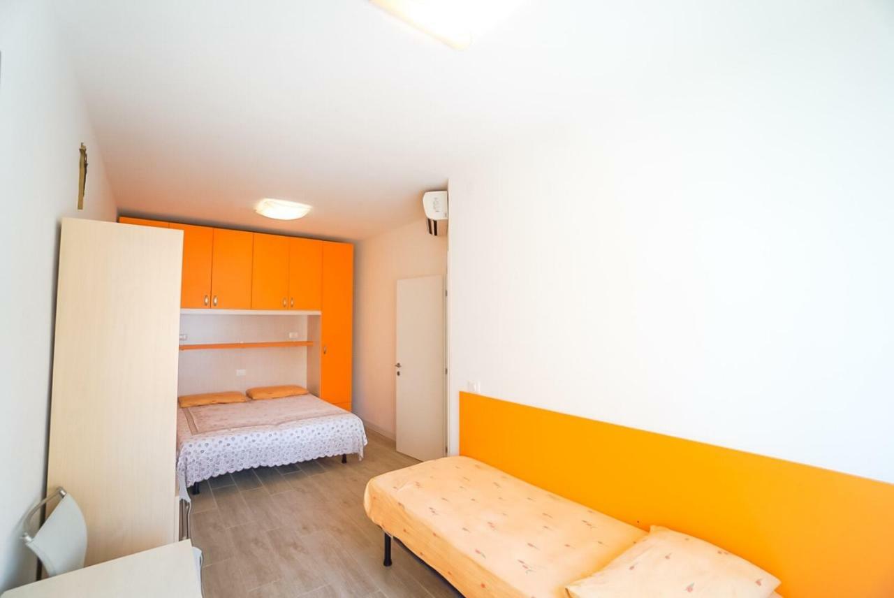 Residence Giuliana Bibione Bagian luar foto